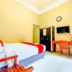 Reddoorz At Kutisari 2 Surabaya