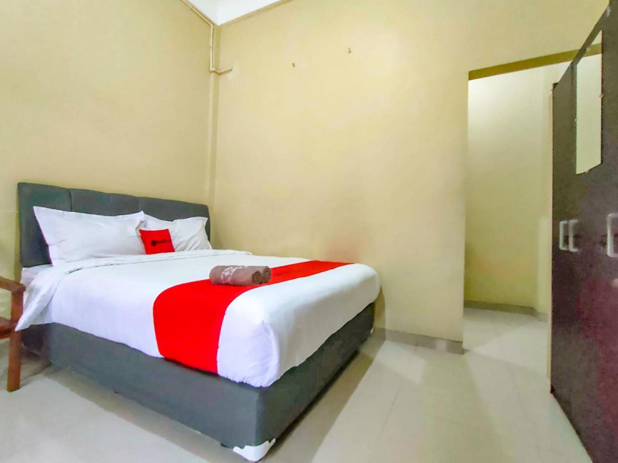 Reddoorz At Kutisari 2 Hotel 2*