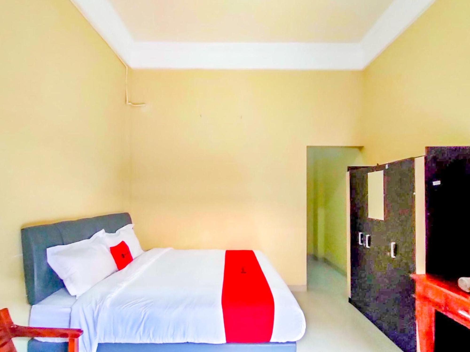 Reddoorz At Kutisari 2 2* Surabaya
