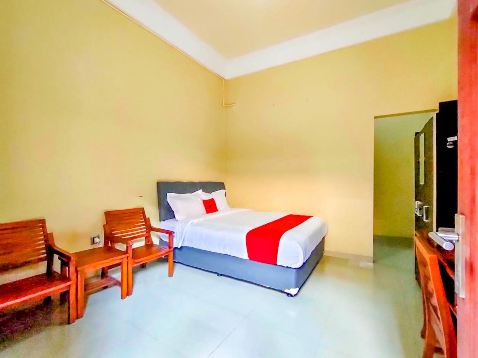 Reddoorz At Kutisari 2 Hotel 2*