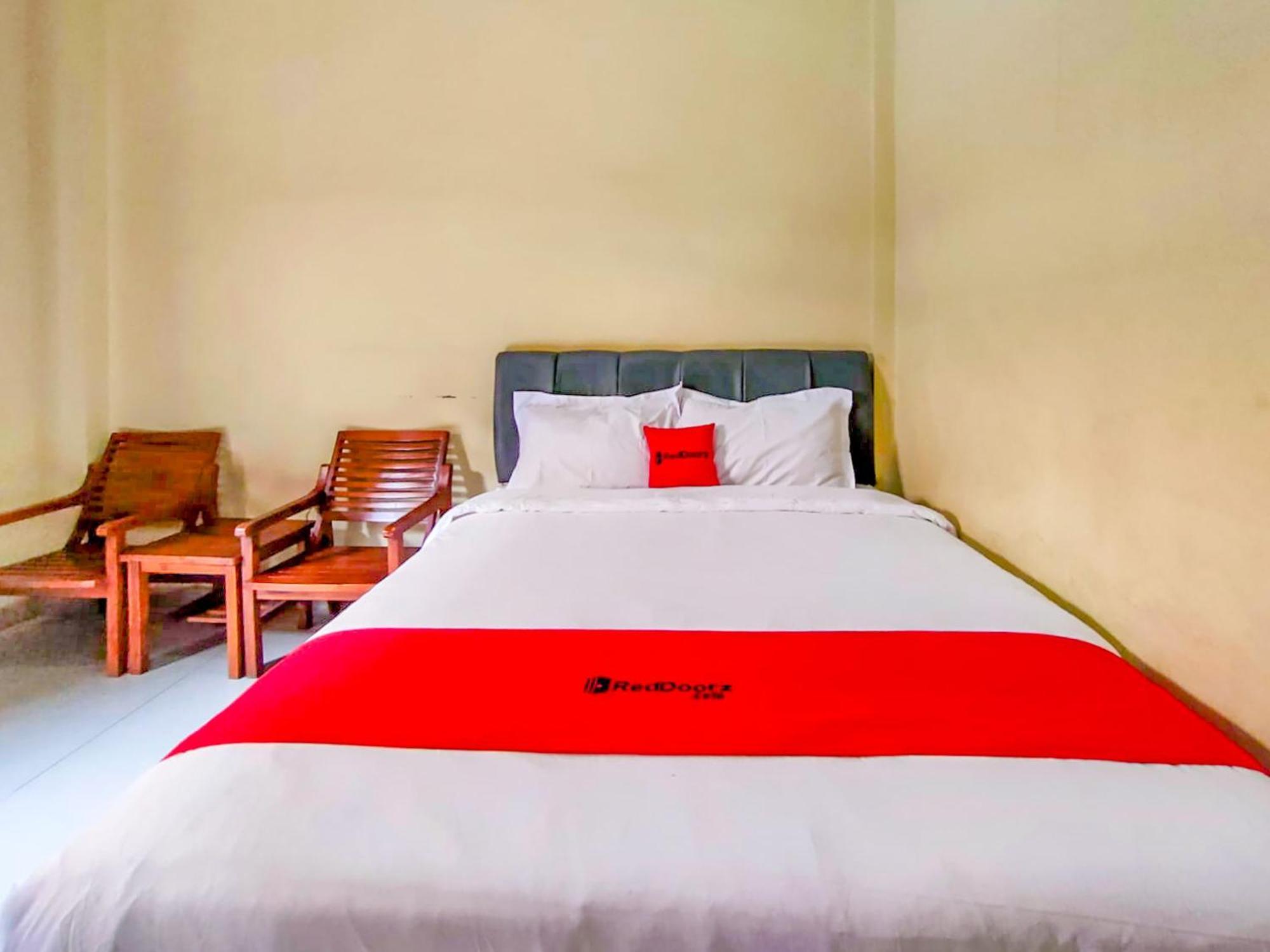 Reddoorz At Kutisari 2 Surabaya