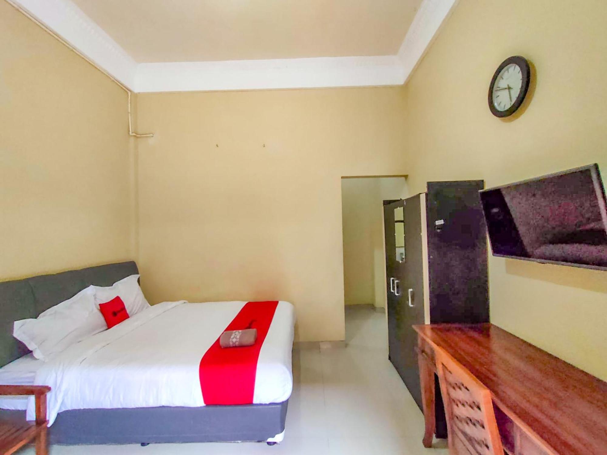 Reddoorz At Kutisari 2 2*
