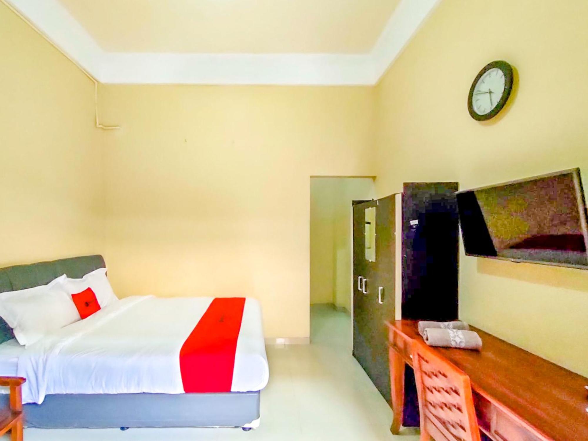 Reddoorz At Kutisari 2 2* Surabaya