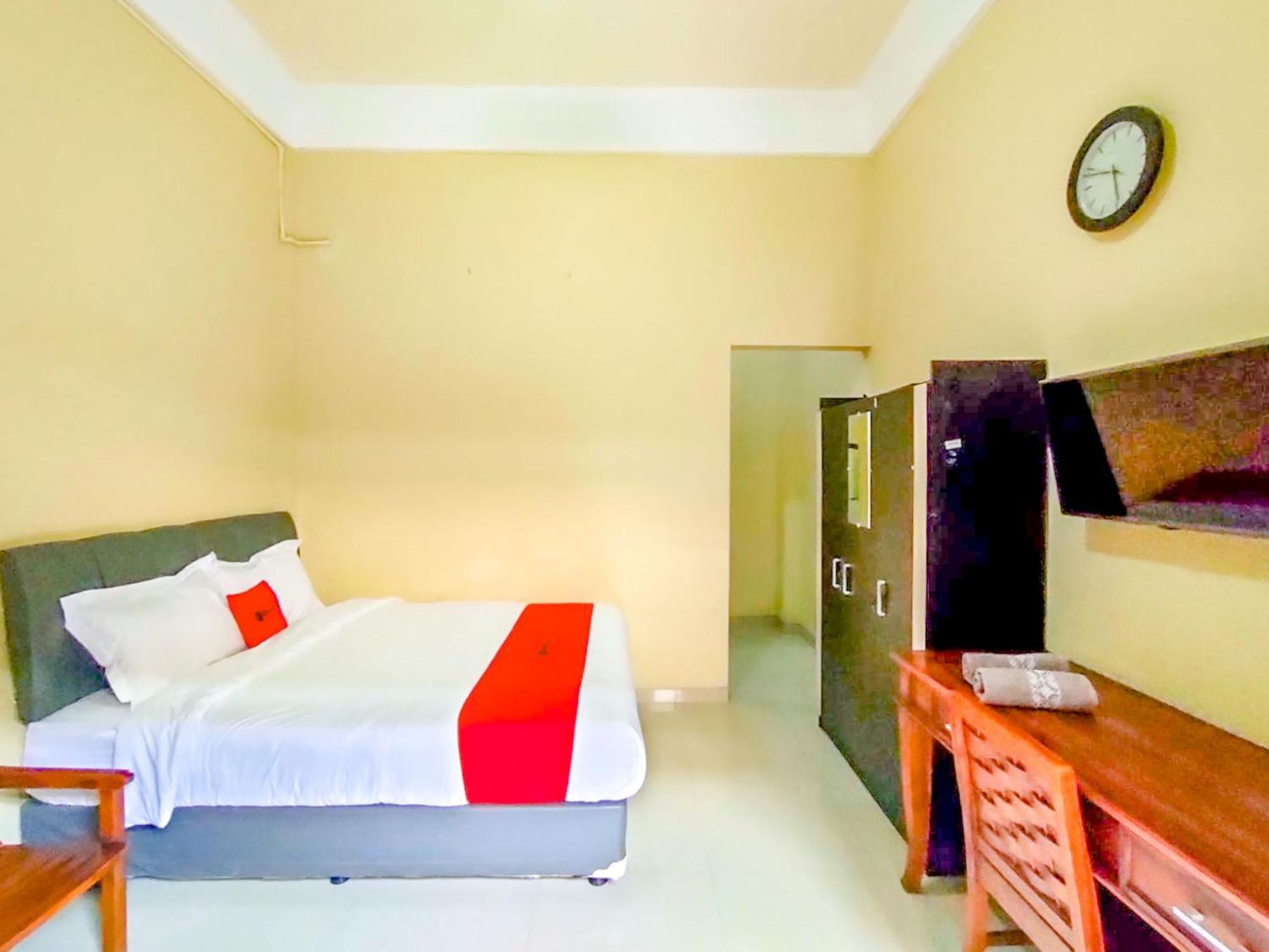 Reddoorz At Kutisari 2 Hotel