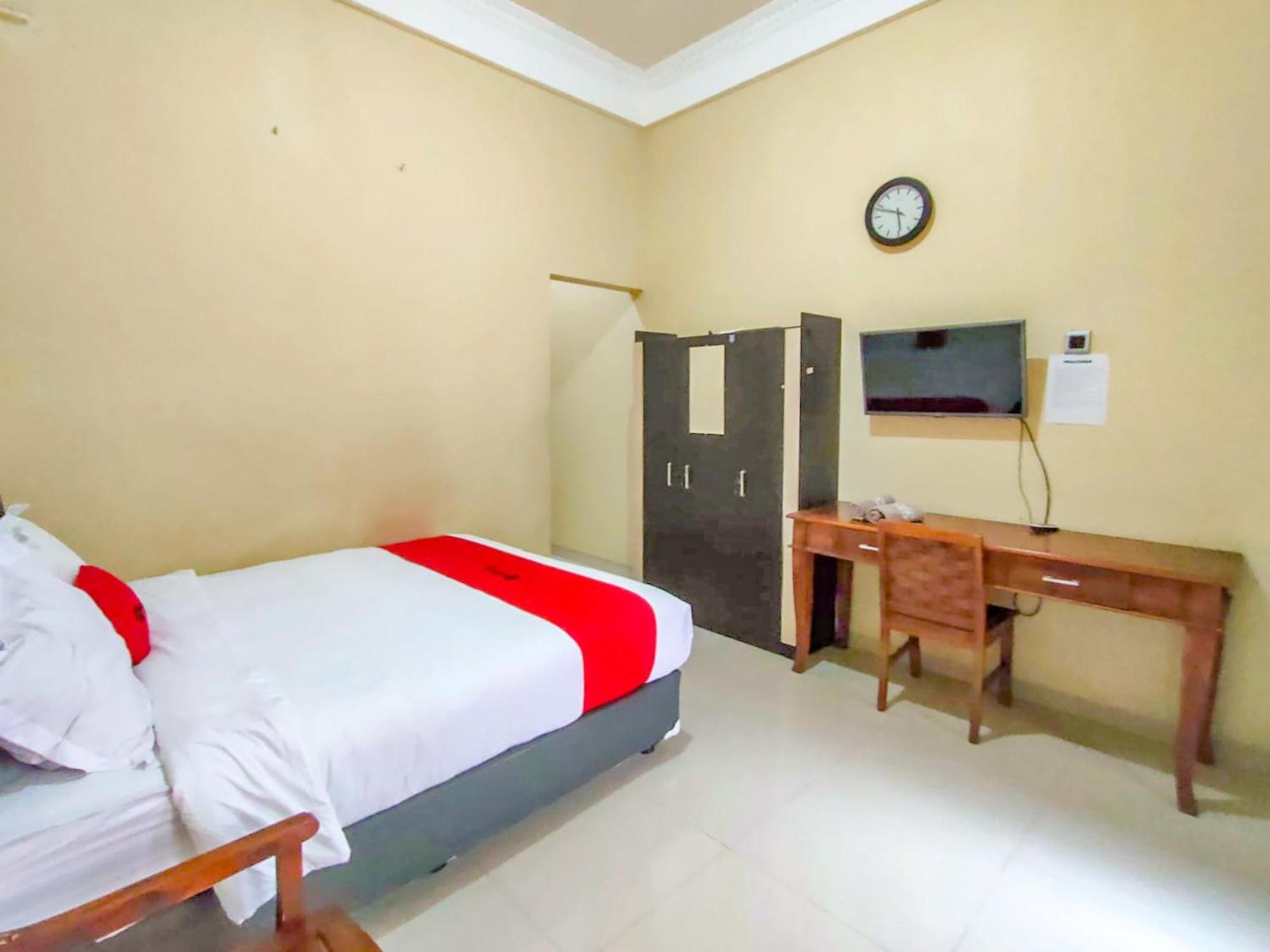 Reddoorz At Kutisari 2 Surabaya